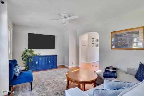 3025 Evelyn Drive Guilderland NY 12303