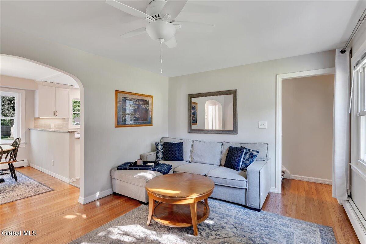 3025 Evelyn Drive Guilderland NY 12303