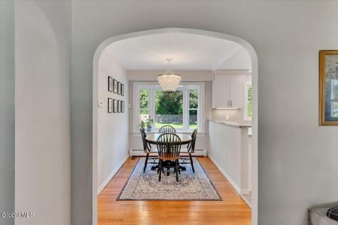 3025 Evelyn Drive Guilderland NY 12303