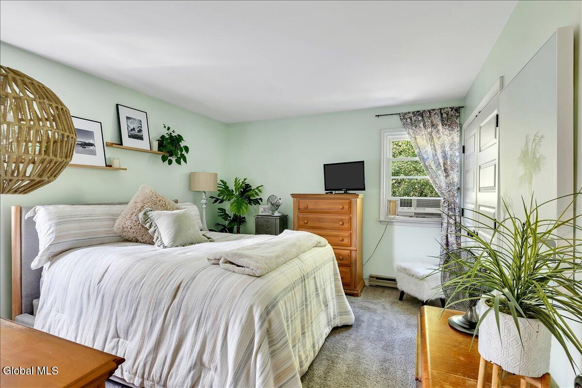 48 Berwyn Street Schenectady NY 12304