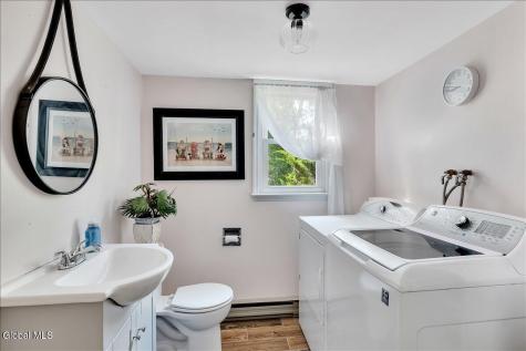 48 Berwyn Street Schenectady NY 12304