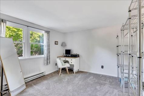 48 Berwyn Street Schenectady NY 12304