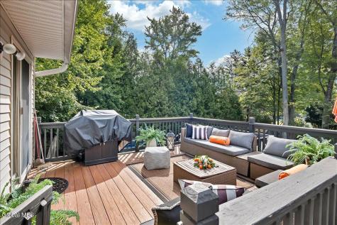 48 Berwyn Street Schenectady NY 12304