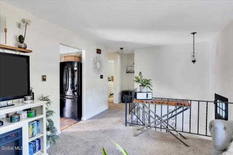 48 Berwyn Street Schenectady NY 12304