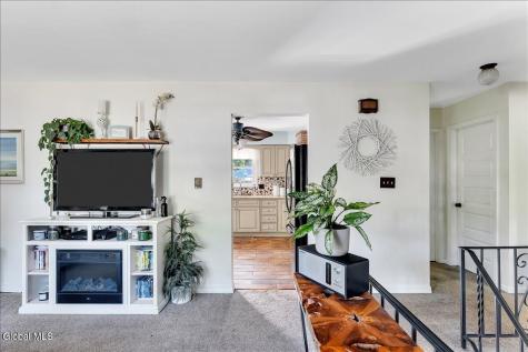 48 Berwyn Street Schenectady NY 12304