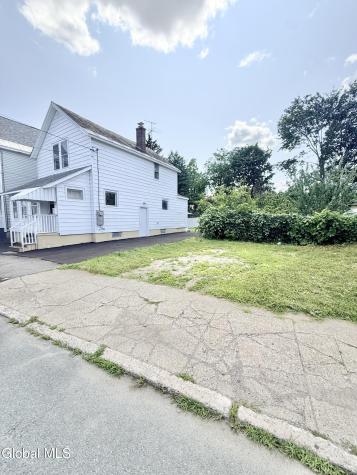 822 Sargent Place Schenectady NY 12303