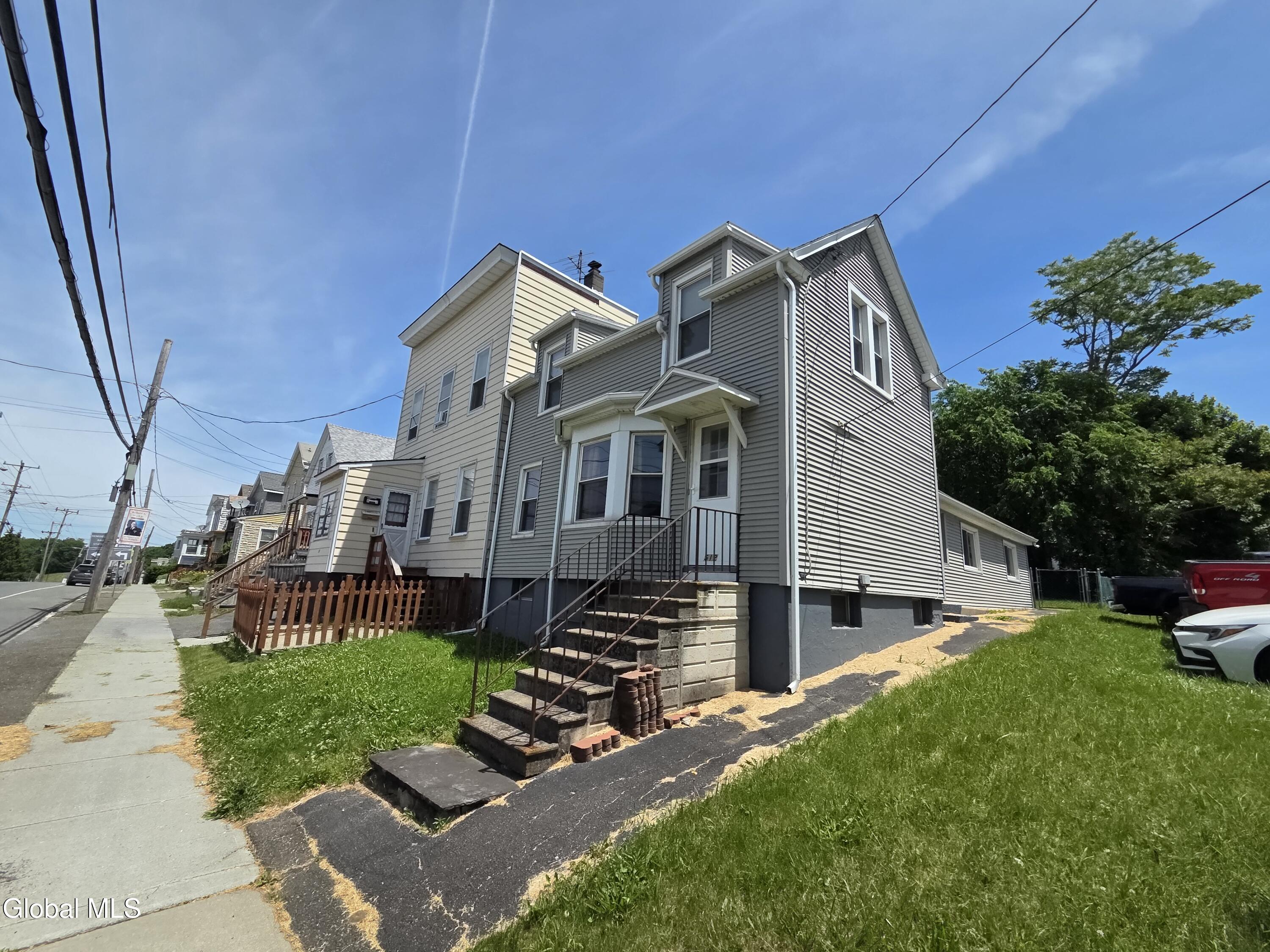 512 East Street Rensselaer NY 12144