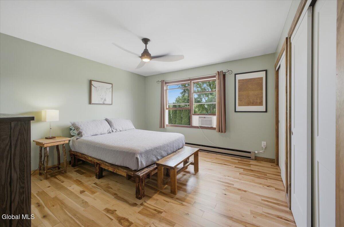 26 Russell Drive Stillwater NY 12170