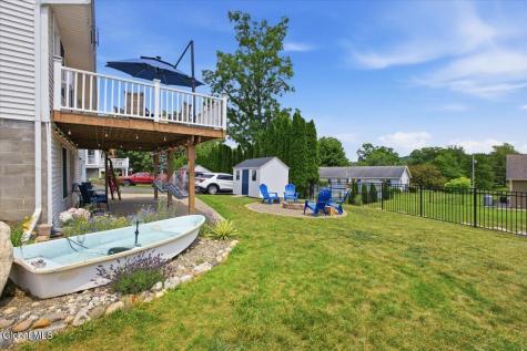 26 Russell Drive Stillwater NY 12170