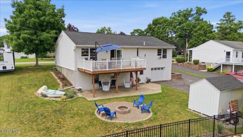 26 Russell Drive Stillwater NY 12170