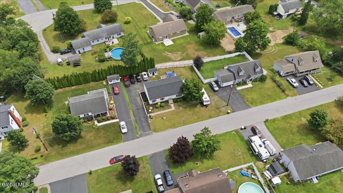 26 Russell Drive Stillwater NY 12170