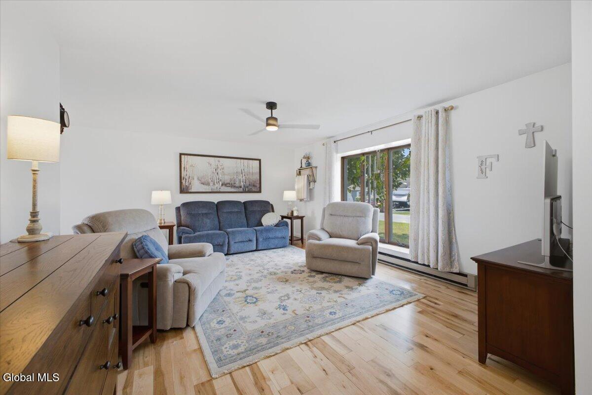 26 Russell Drive Stillwater NY 12170