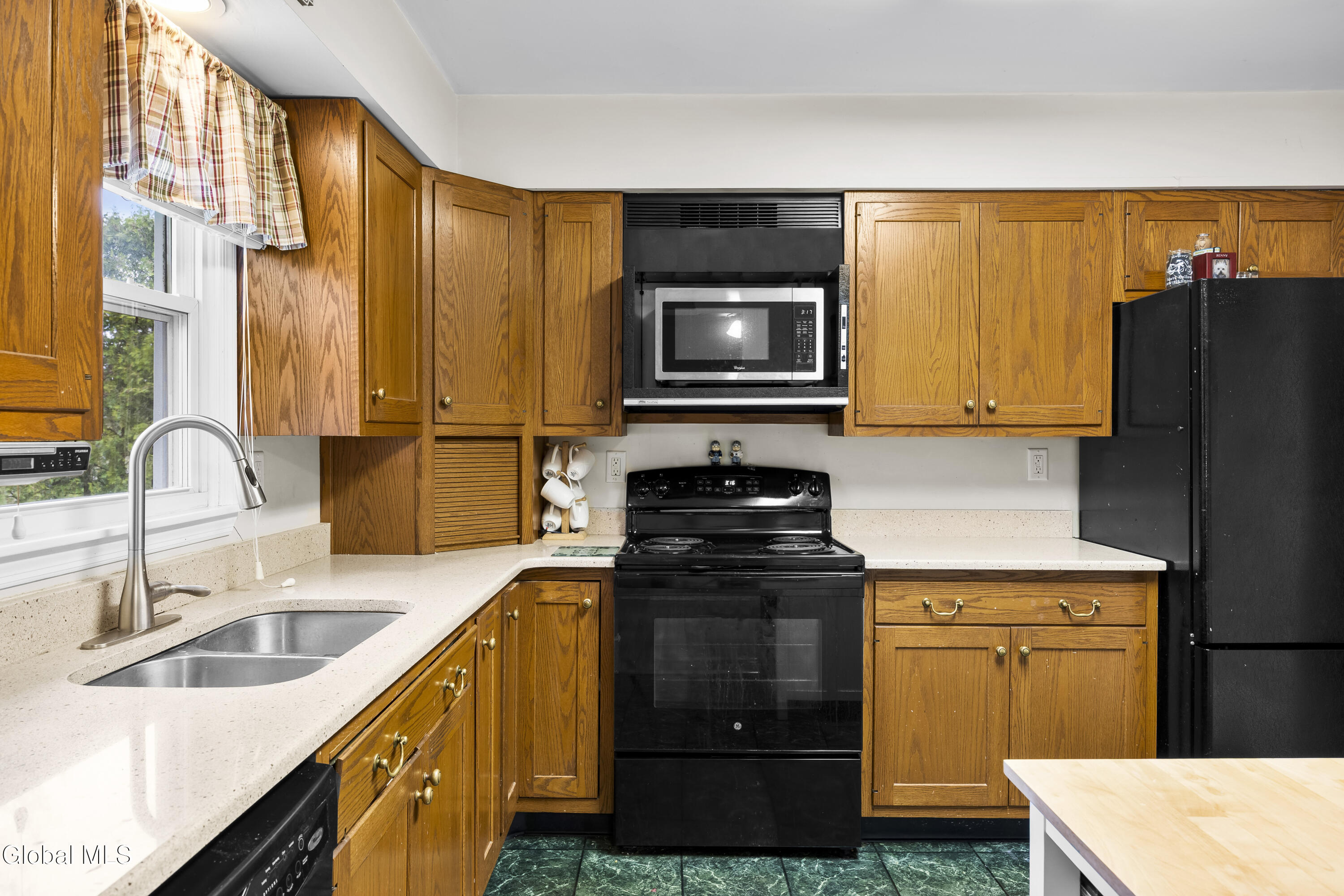 28 Vista Lane Selkirk NY 12158