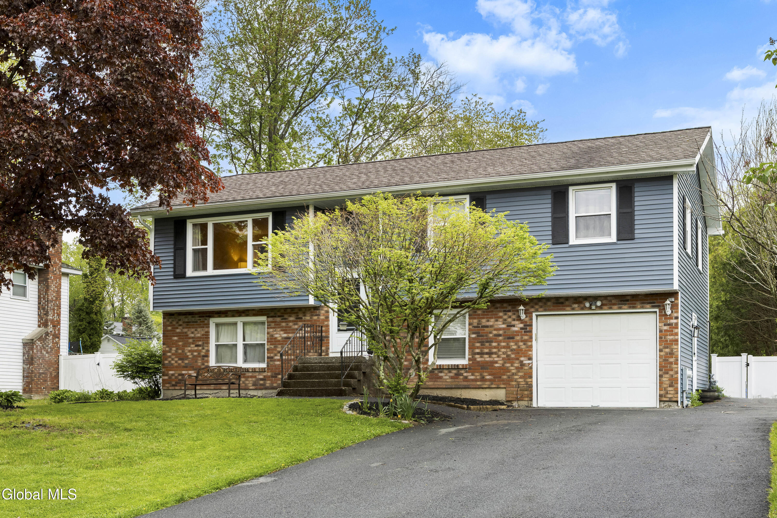 28 Vista Lane Selkirk NY 12158