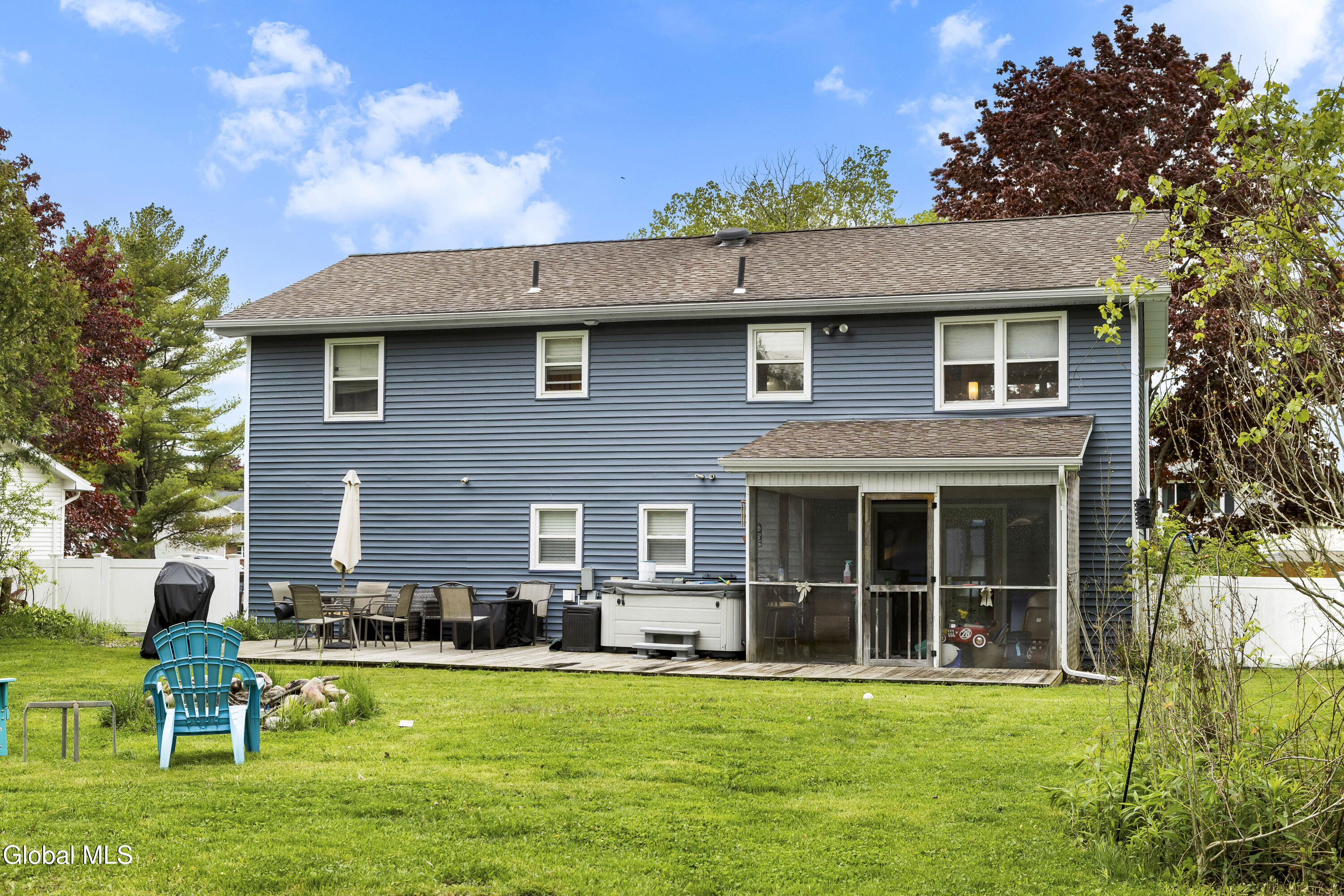 28 Vista Lane Selkirk NY 12158