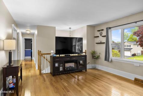 28 Vista Lane Selkirk NY 12158