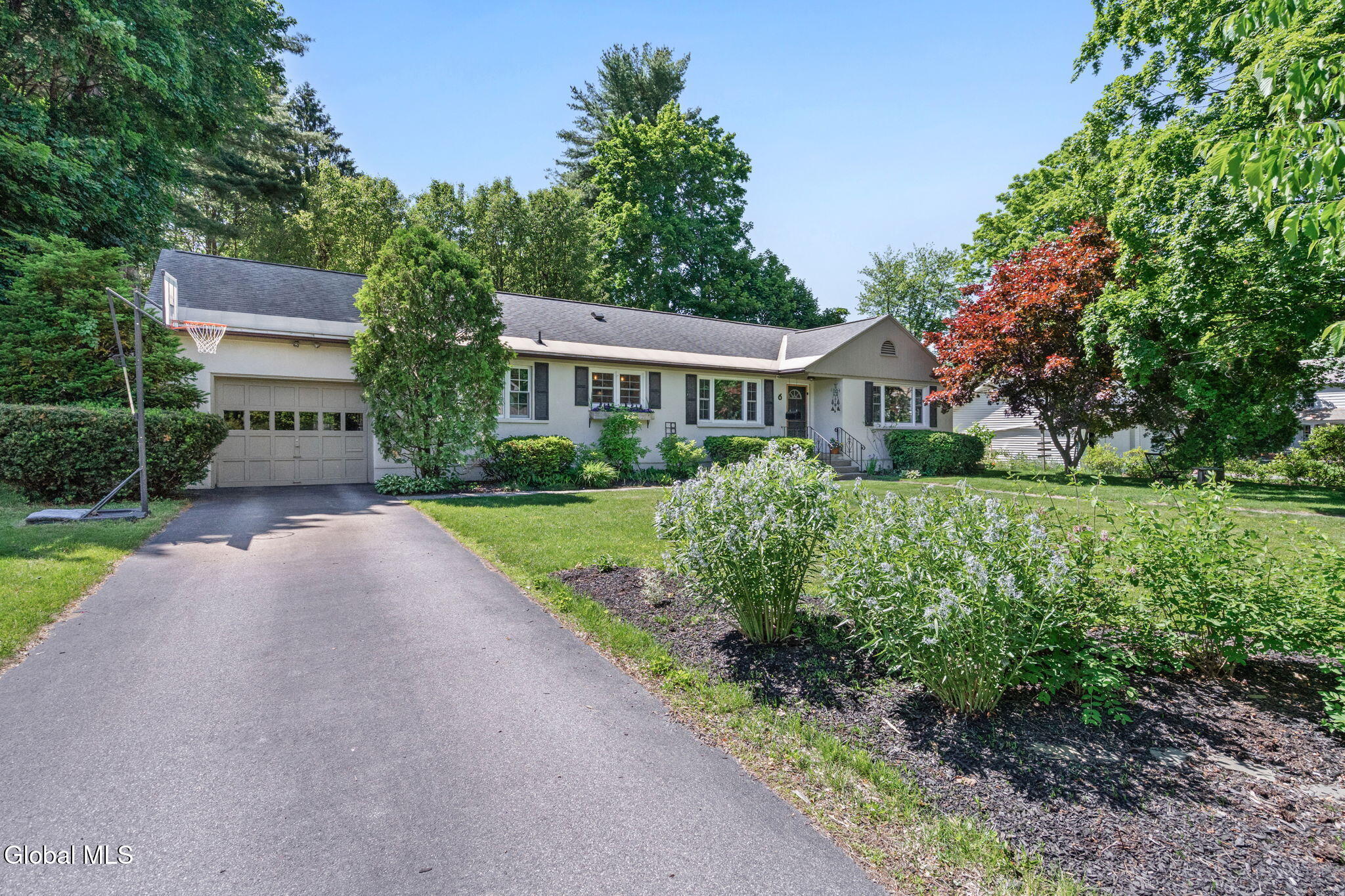 6 Foxhall Drive Saratoga Springs NY 12866