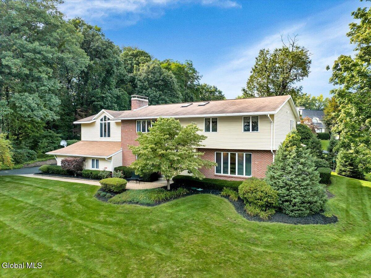 1 Oak Ridge Menands NY 12204
