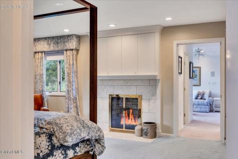 1 Oak Ridge Menands NY 12204