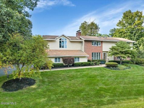 1 Oak Ridge Menands NY 12204
