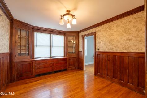 27 Myrtle Street Saratoga Springs NY 12866