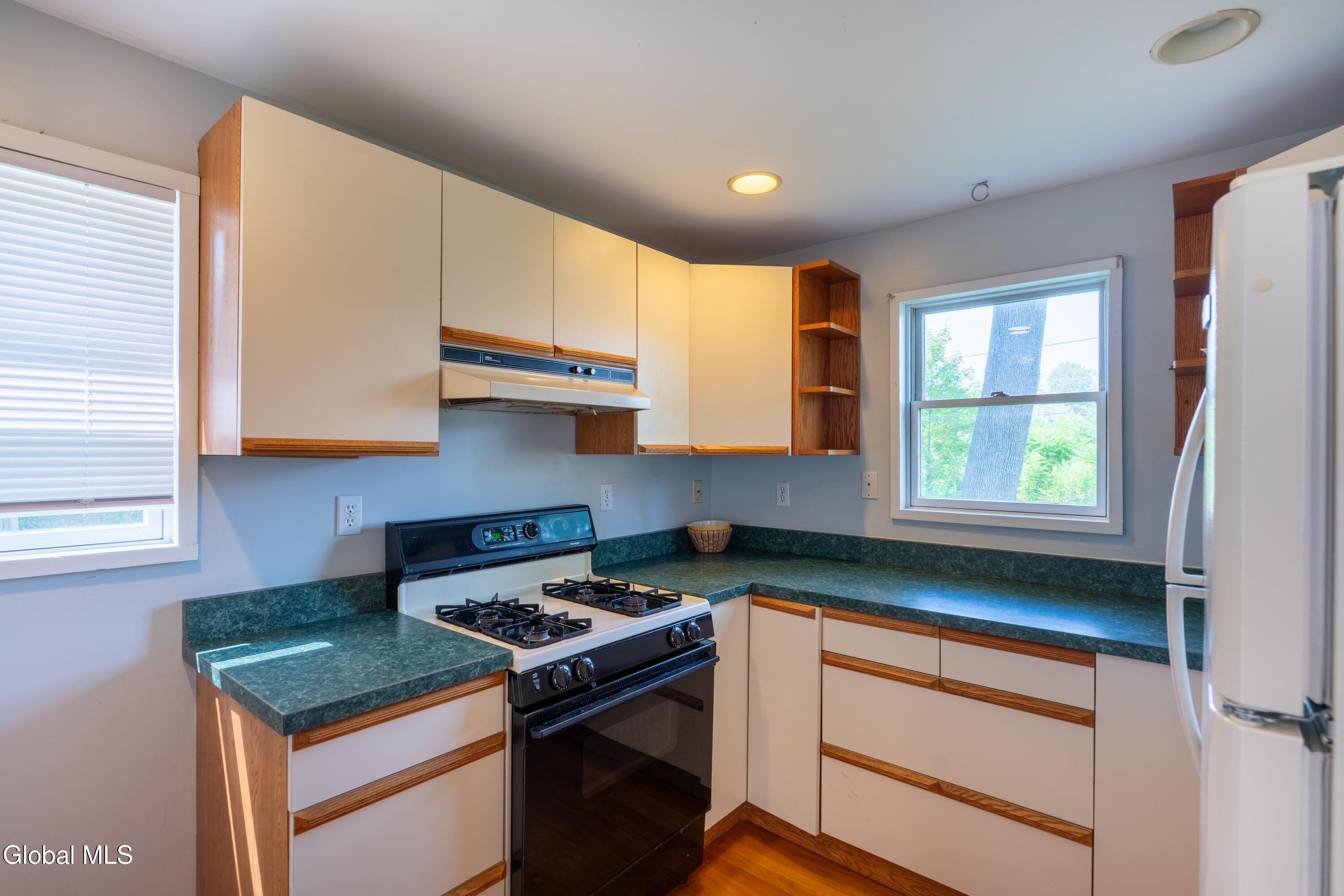 27 Myrtle Street Saratoga Springs NY 12866