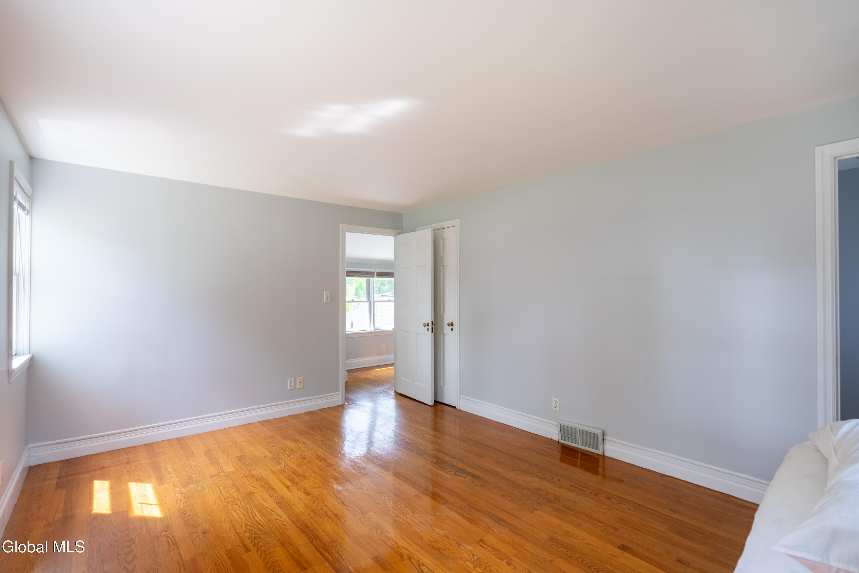 27 Myrtle Street Saratoga Springs NY 12866