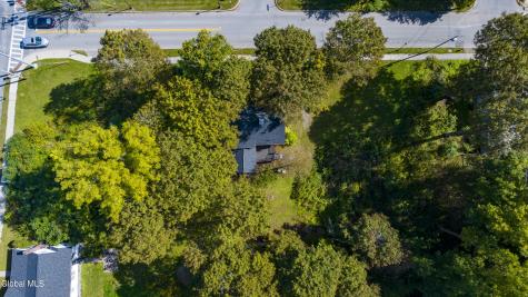 27 Myrtle Street Saratoga Springs NY 12866