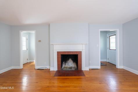 27 Myrtle Street Saratoga Springs NY 12866