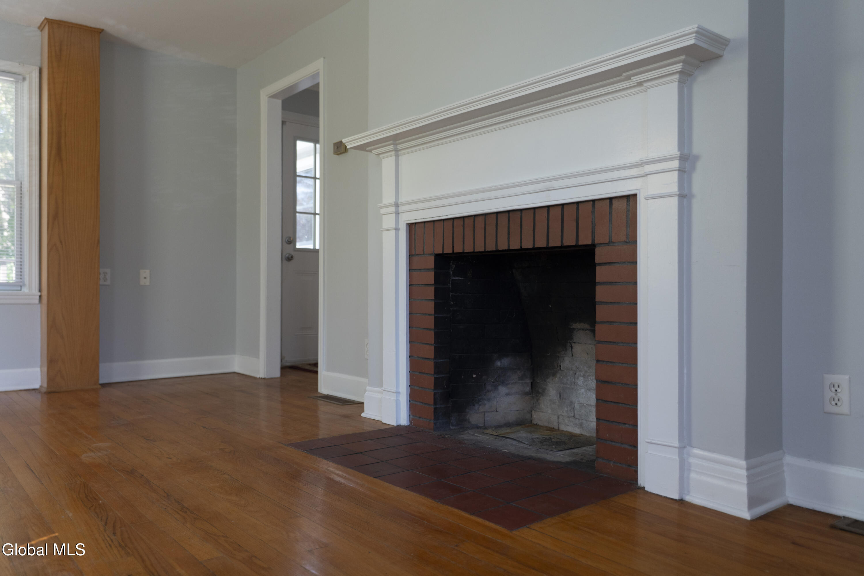 27 Myrtle Street Saratoga Springs NY 12866