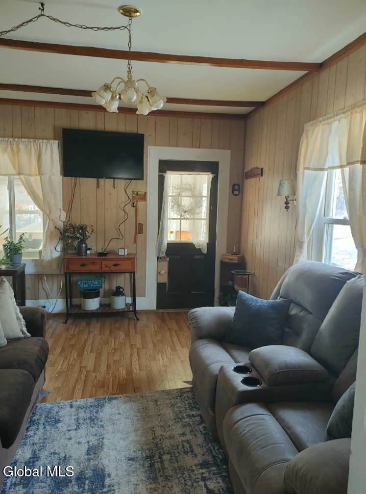 19 Woody Lane Ticonderoga NY 12883