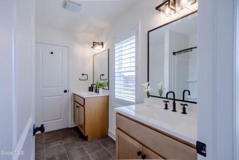 30 Tisdale Lane Clifton Park NY 12065