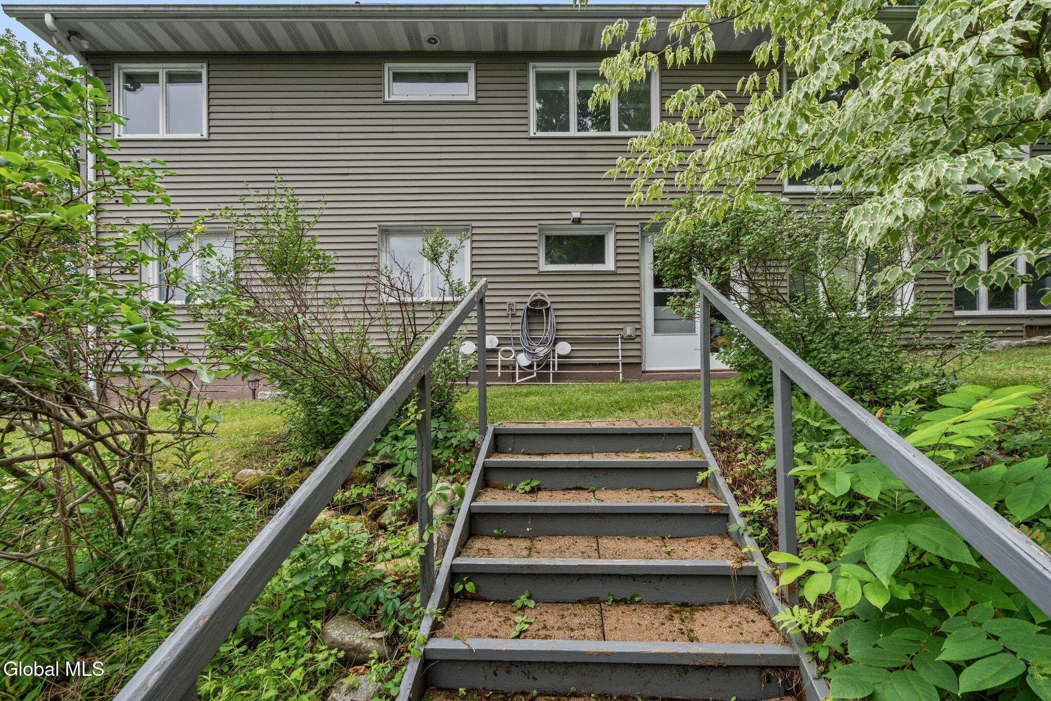 66 S Van Leuvan Drive Rensselaer NY 12144