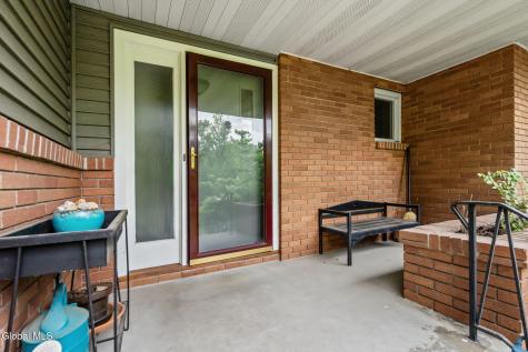 66 S Van Leuvan Drive Rensselaer NY 12144