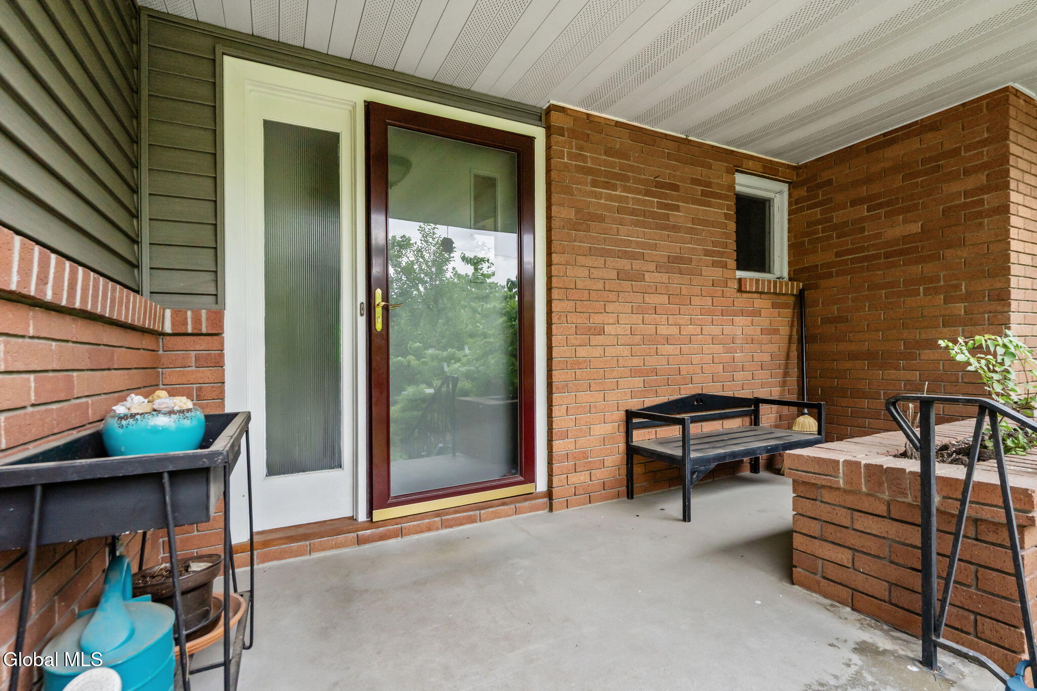 66 S Van Leuvan Drive Rensselaer NY 12144