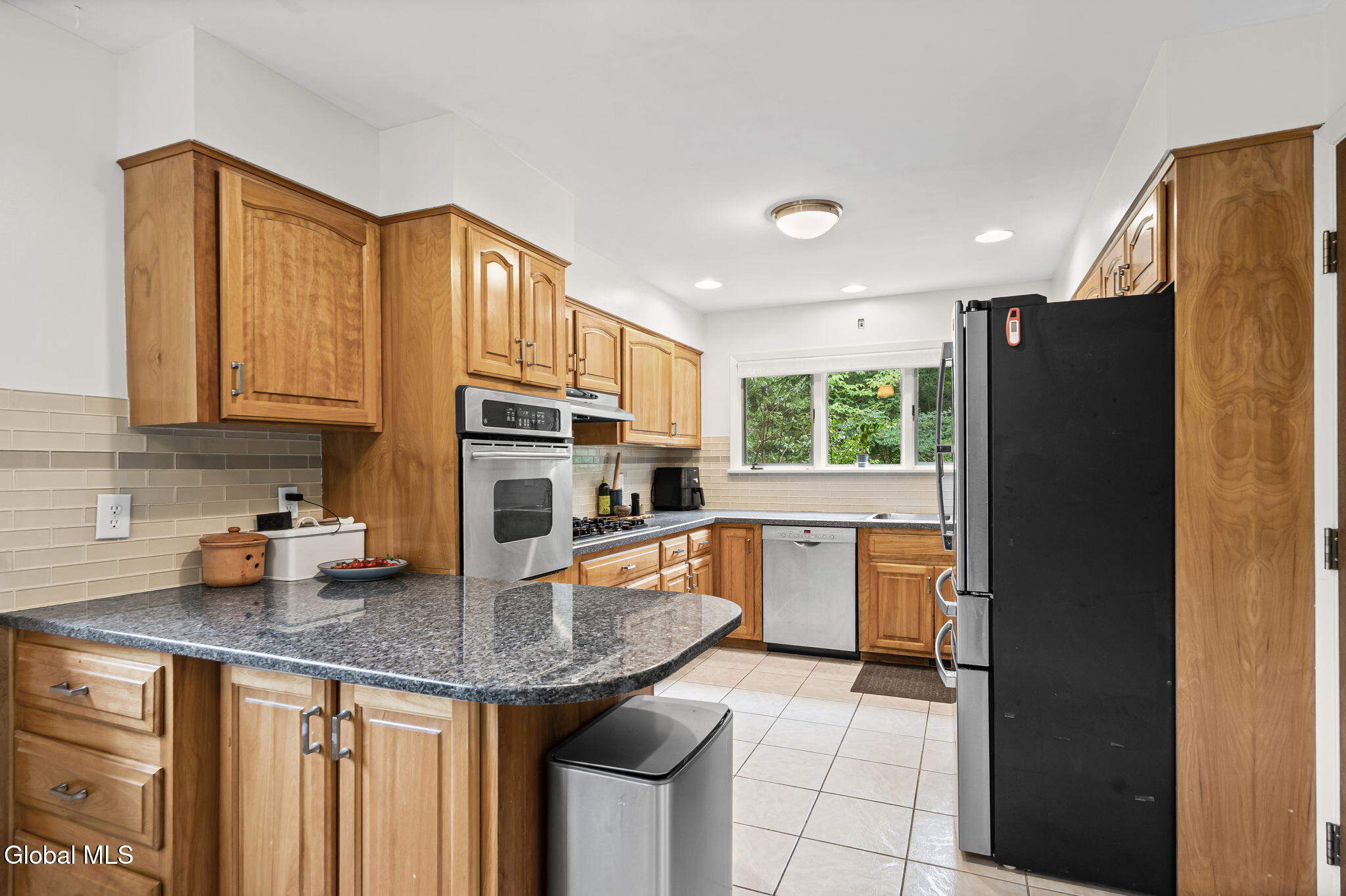 66 S Van Leuvan Drive Rensselaer NY 12144