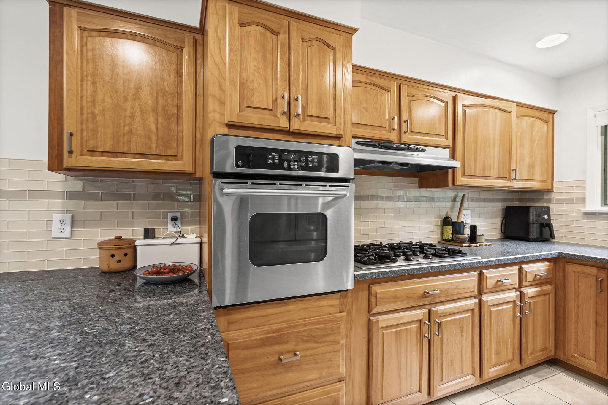 66 S Van Leuvan Drive Rensselaer NY 12144
