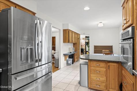 66 S Van Leuvan Drive Rensselaer NY 12144