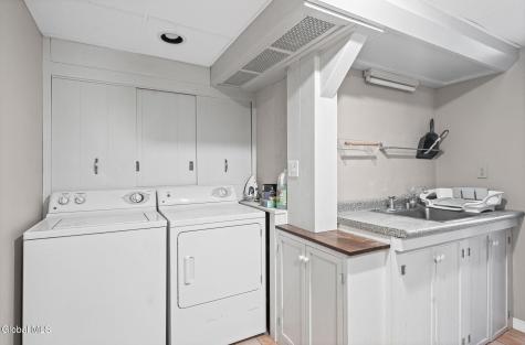 66 S Van Leuvan Drive Rensselaer NY 12144