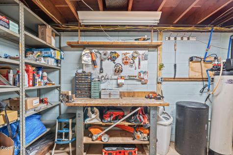 66 S Van Leuvan Drive Rensselaer NY 12144
