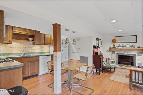 66 S Van Leuvan Drive Rensselaer NY 12144