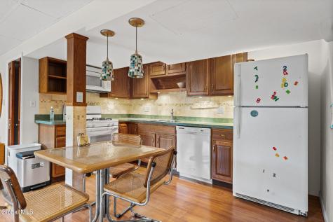 66 S Van Leuvan Drive Rensselaer NY 12144