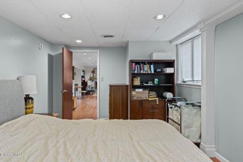 66 S Van Leuvan Drive Rensselaer NY 12144