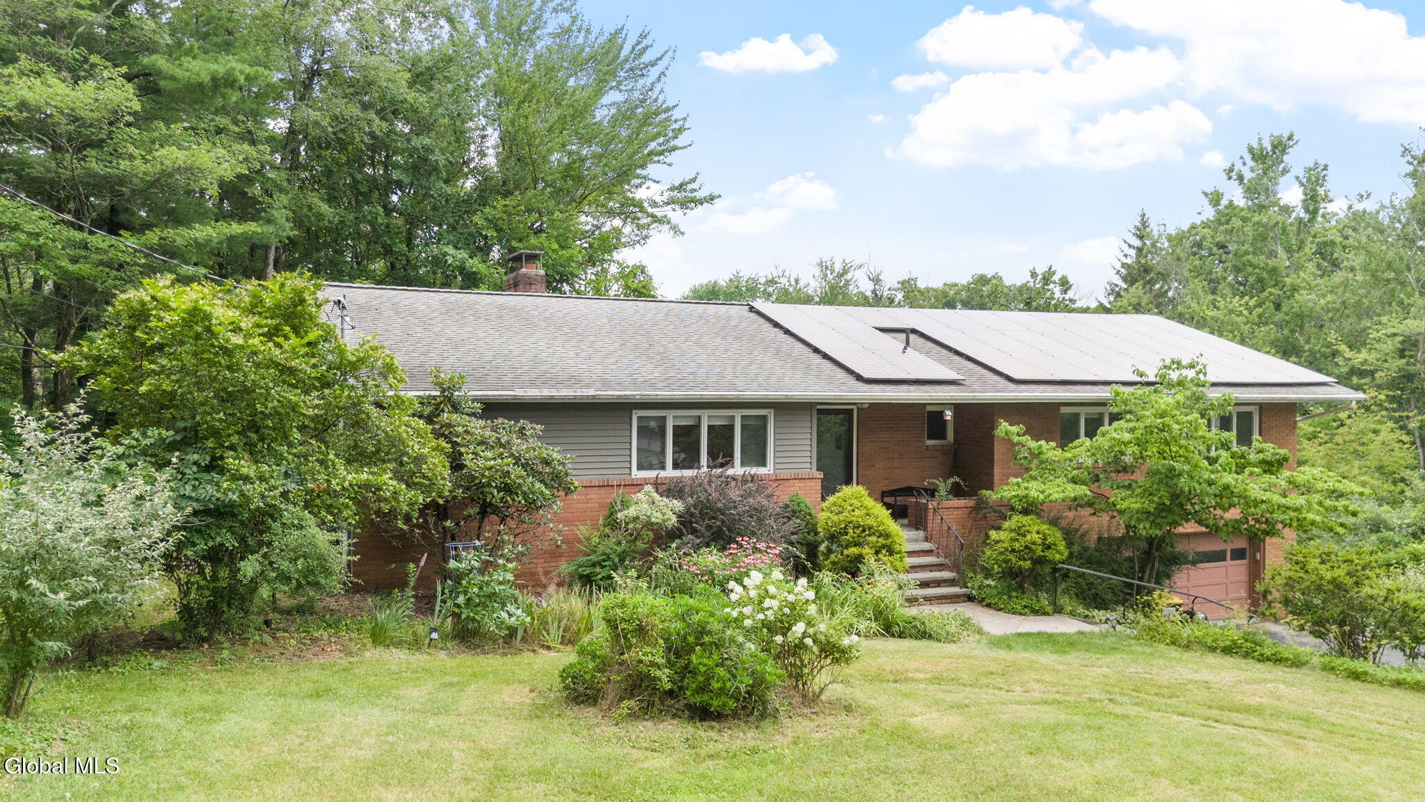 66 S Van Leuvan Drive Rensselaer NY 12144