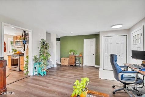 4 Streamview Lane Wynantskill NY 12198