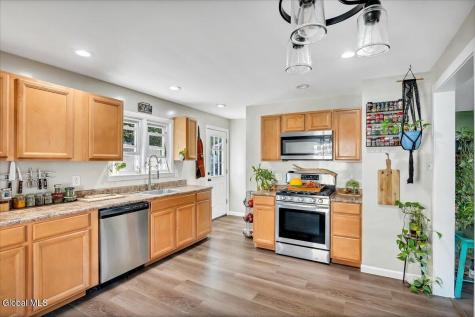 4 Streamview Lane Wynantskill NY 12198