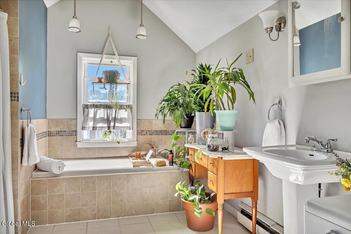 4 Streamview Lane Wynantskill NY 12198