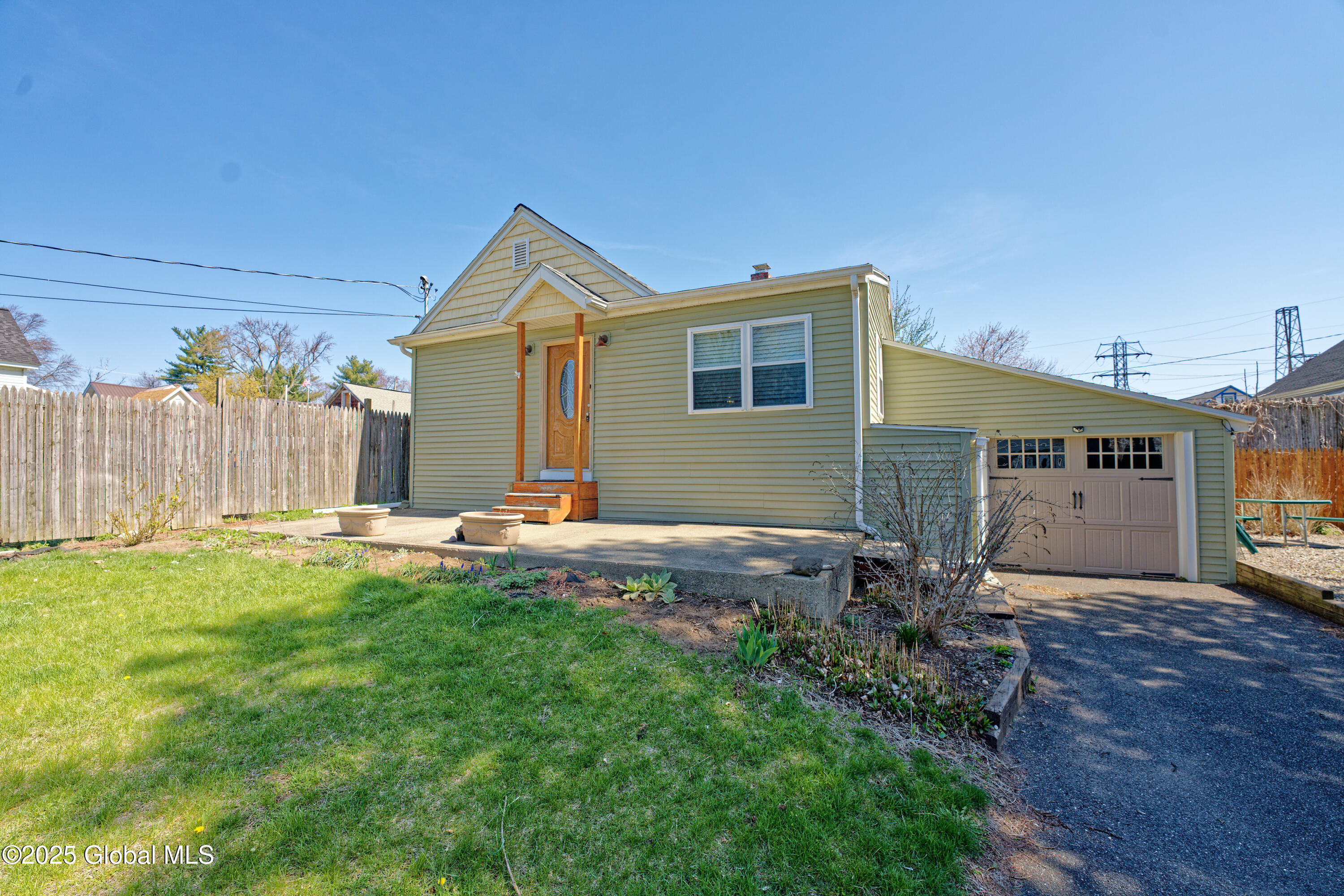 27 Corthell Street Albany NY 12205