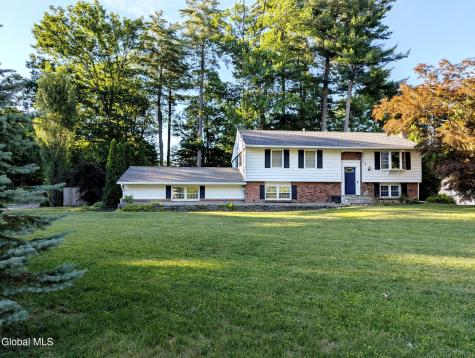 16 Sylvan Lane Clifton Park NY 12065