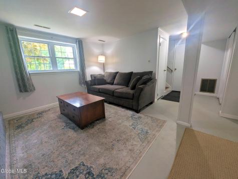 16 Sylvan Lane Clifton Park NY 12065